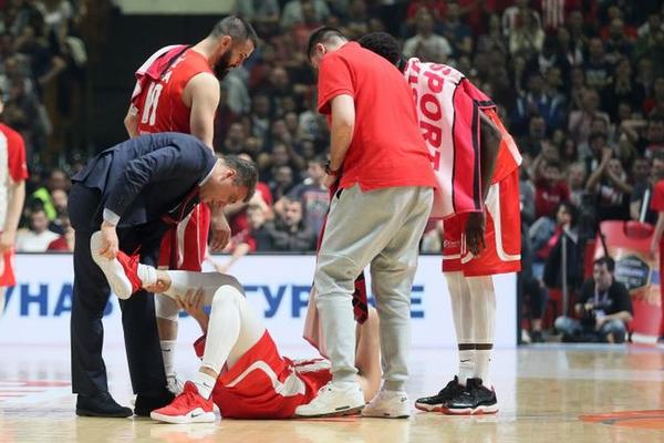 ZVEZDAŠI SU IŠČEKIVALI S KAMENOM NA SRCU: Definitivno doneta odluka da li Perperoglu igra u Podgorici!