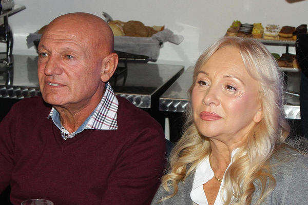 GOCA JE JEDVA PREŽIVELA SUPRUGOVU SMRT, A SAD JE OVOG ČOVEKA VIJALA PO BEČU: Jaukala kao da je POKOJNI ŠABAN