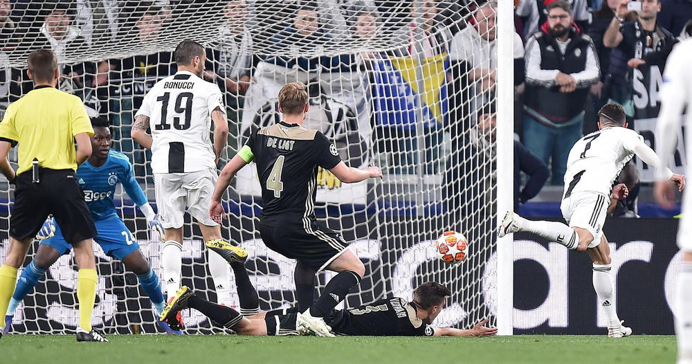 Kristijano Ronaldo postiže vodeći gol za Juventus