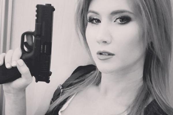 ONA JE PUTINOVA MILJENICA: Bila je njegov glavni ŠPIJUN, imali su BURNU PROŠLOST, a sada se svi okreću za NJOM!