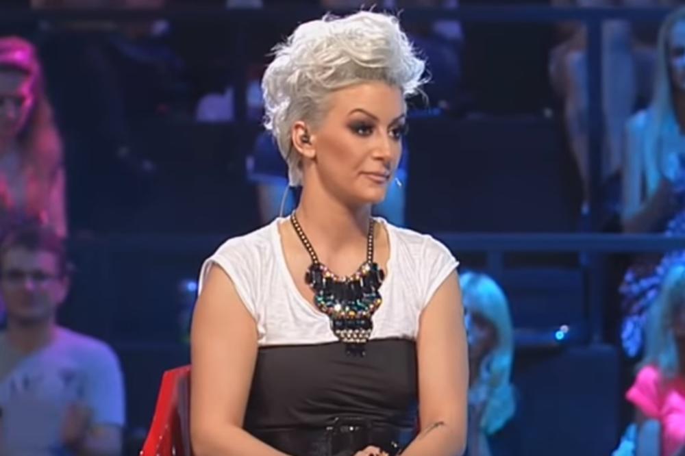 PRAVO LICE DUŠICE JAKOVLJEVIĆ: Ovako izgleda bez trunke šminke, sigurno nije ono što ste OČEKIVALI