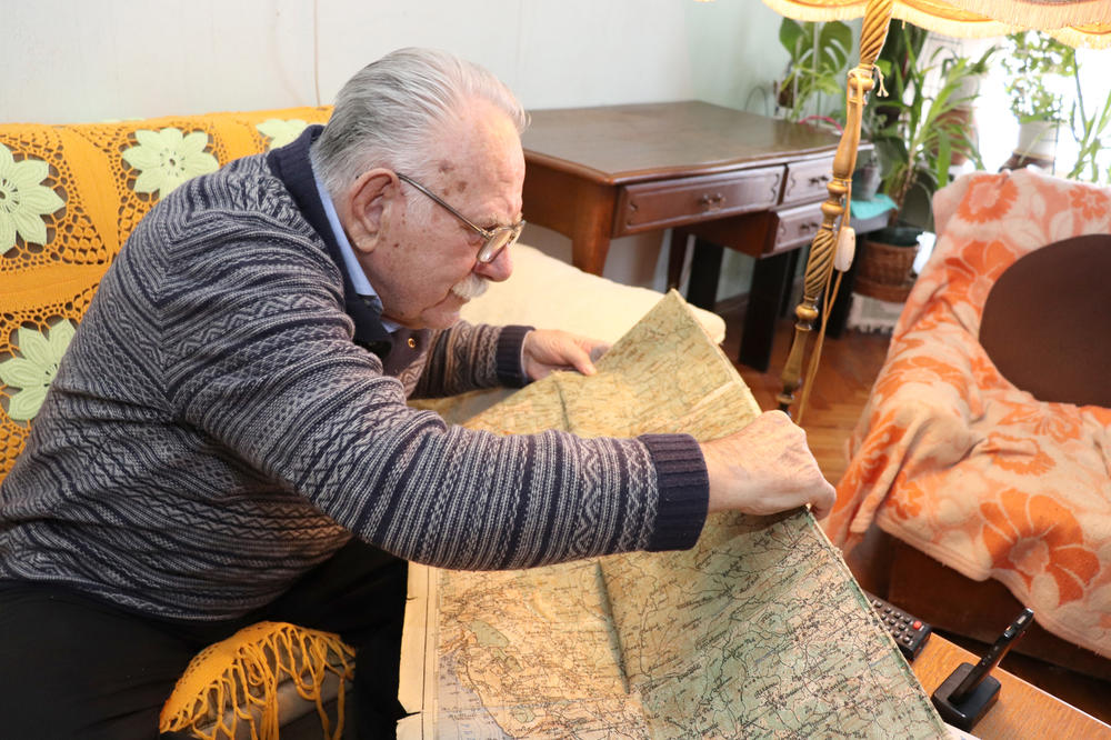 DANE JE IMAO 13 GODINA KADA JE SPASIO AMERIČKE PILOTE U ZONI PUNOJ USTAŠA 1944. GODINE: Sada MIRI Srbe sa Amerima!