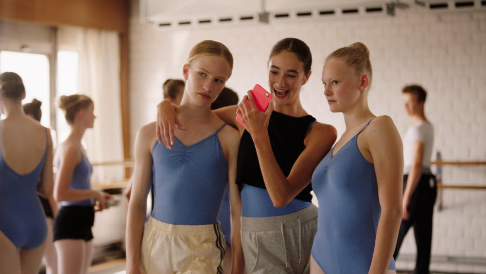 Kadar iz filma Devojka  