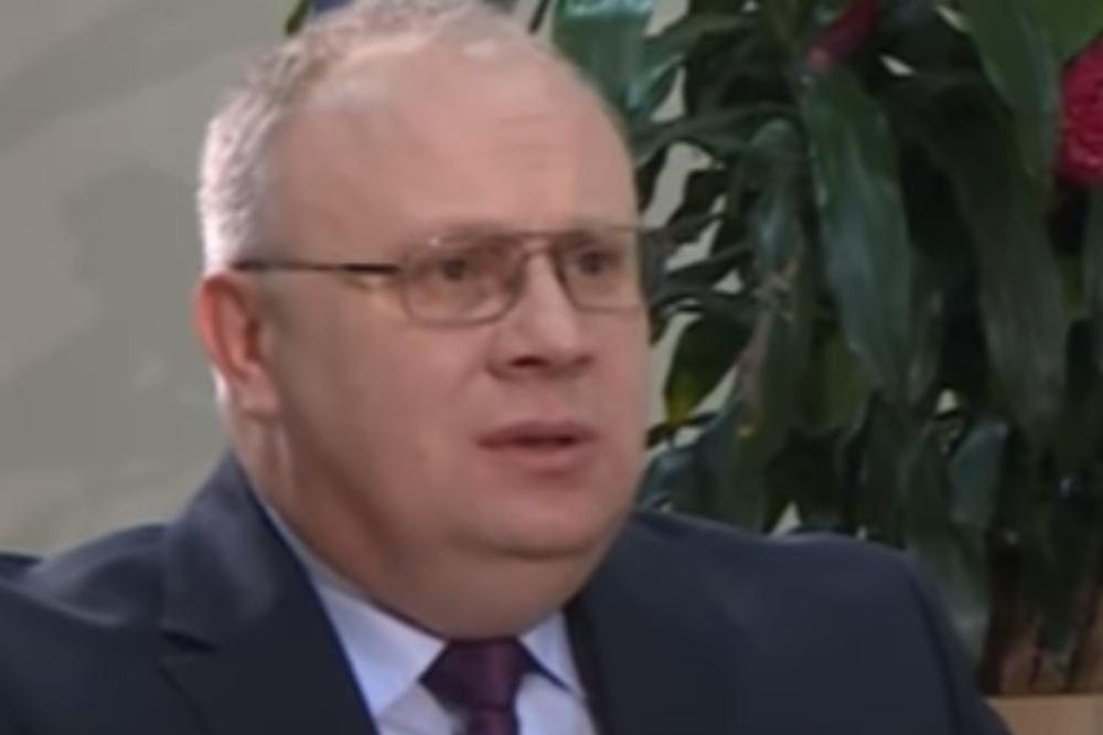 PREDAO SE MUŠKARAC KOJI JE BRUTALNO PRETUKAO MINISTRA! Svi su bili u čudu kada su videli kako ga udara