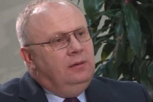 PRETUČEN SRPSKI POSLANIK I BIVŠI MINISTAR: Nakon napada u ulici SVETOG SAVE, završio u bolnici!