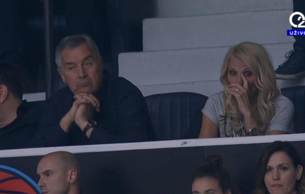 Milo Đukanović na tribinama Morače  