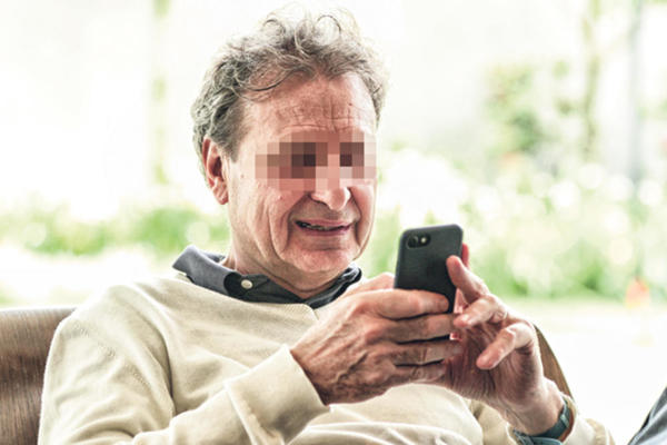 PROFESOR (58) TRAŽIO OD DEVOJČICA SLIKE INTIMNIH DELOVA TELA: Policija je u njegovom stanu pronašla NEŠTO JEZIVO!