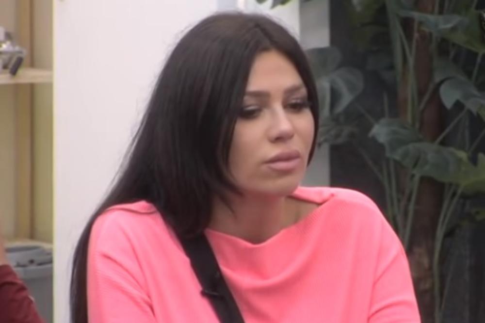 ORALNO ZADOVOLJAVALA ČOVEKA NA SAMRTI? Isplivali  detalji starletinih MORBIDNIH akcija tokom boravka U AMERICI!