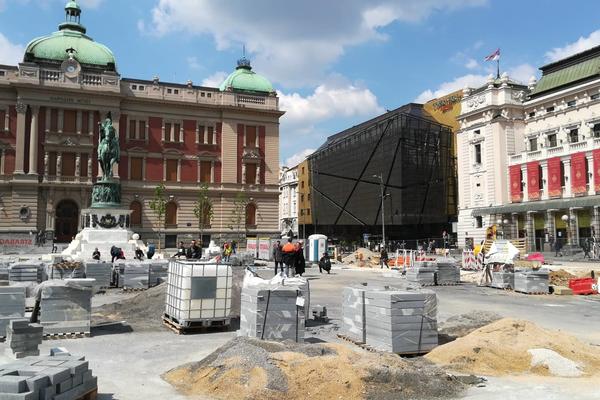RADOVI NA TRGU REPUBLIKE BIĆE ZAVRŠENI DO 1. SEPTEMBRA:  Poznato i šta će biti sa TROLEJBUSIMA!