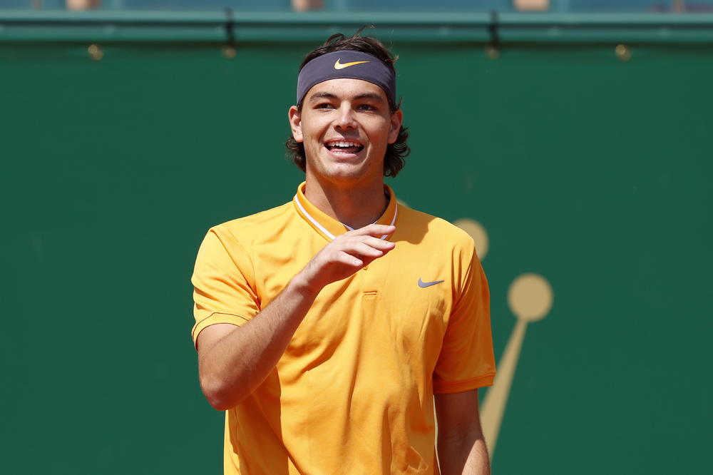 KOMENTATOR ZANEMEO POSLE 'NEMOGUĆEG' SERVISA AMERIČKOG TENISERA: Zadao domaći Kirjosu i Monfisu! (VIDEO)