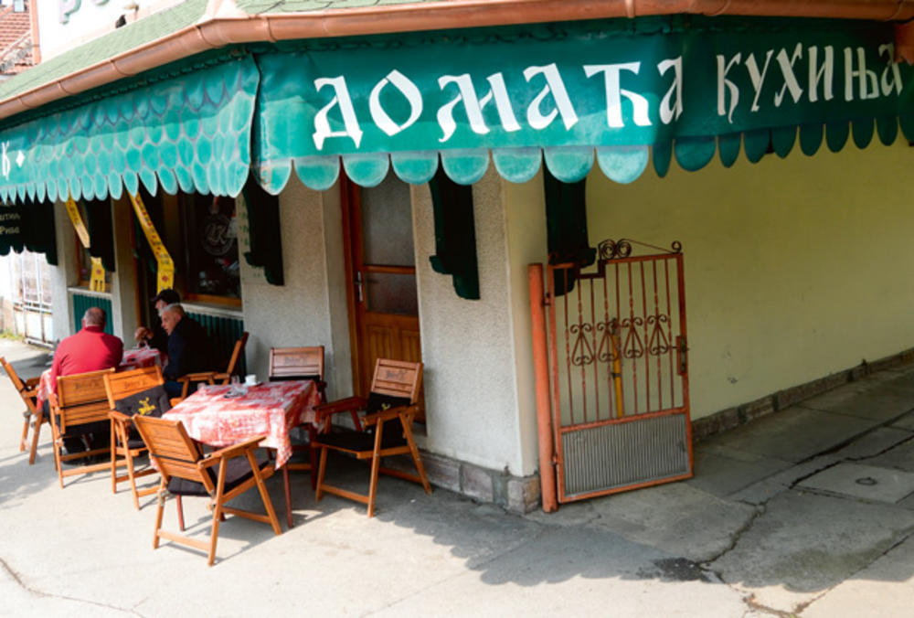 Ovde folk zvezda često ide na ručak