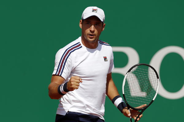 AKO NE MOŽE ĐOKOVIĆ, MOŽE LAJOVIĆ: Dušan Silni ukrotio Medvedeva za prvo finale Mastersa u karijeri!