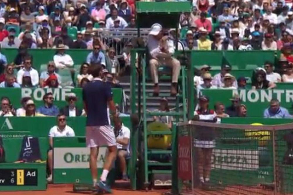 PLAŠIŠ SE ZATO ŠTO JE ON NOVAK ĐOKOVIĆ! Rus napao sudiju tokom meča sa Srbinom i optužio ga za nejednak tretman!