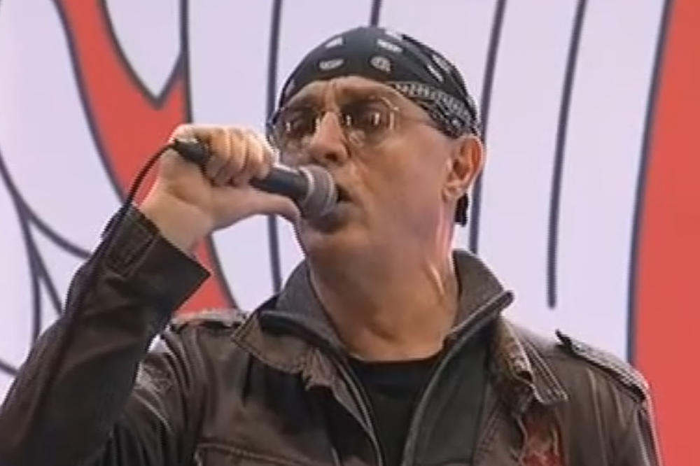 OLIVER MANIDĆ IMA SINA NASILNIKA! Pretukao MAJKU, a sada i DEMOLIRAO ženin auto - UŽAS, stalno pravi SCENE!