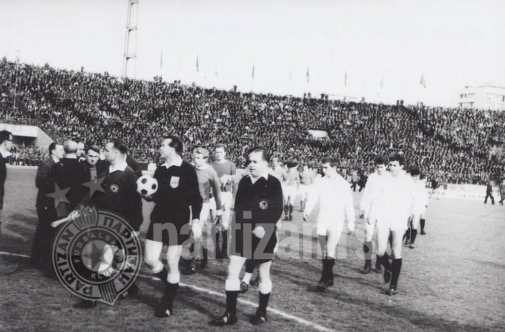 Sudije i timovi Partizana i Mančester junajteda 1966. godine  