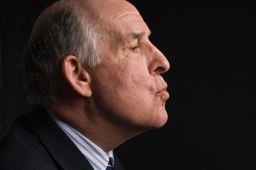 NISTE JOŠ NAUČILI DA ZVIŽIDITE? Ovo je NAJLAKŠI način za to, PROSTO KAO PASULJ