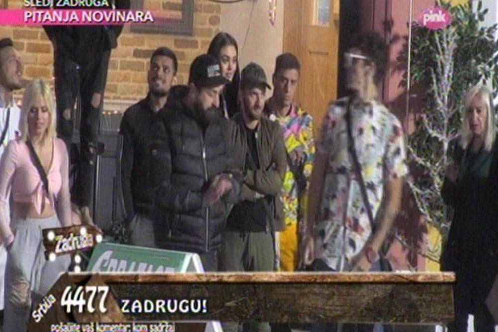 ISPLIVAO SNIMAK IZ PROŠLOSTI: Sada ga gledamo u Zadruzi, a do skoro je SEDEO NA ULICI i PROSIO ZA PARE! (VIDEO)