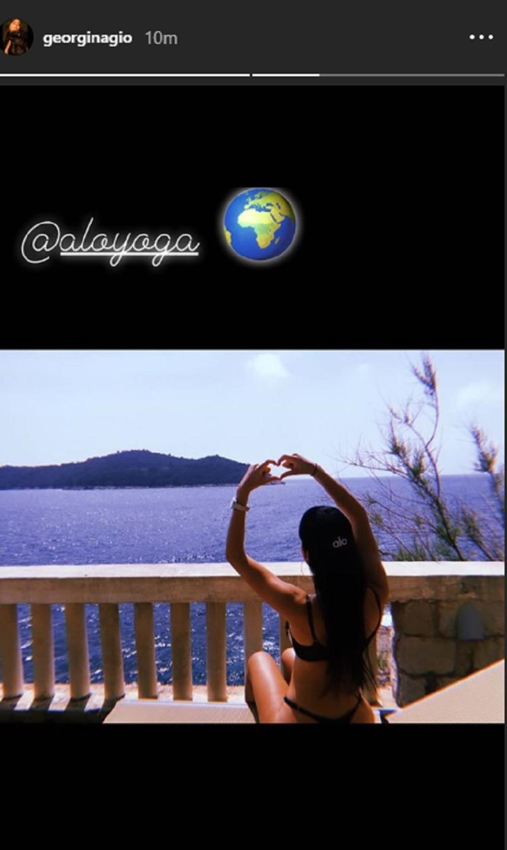 Heorhina Rodrigez je odmah zapalila maštu muškarcima  