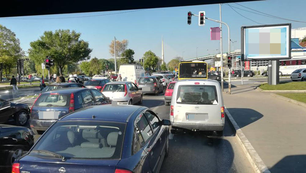 Kolaps na Čukarici kod Ade Ciganlije zbog radova na tržnom centru 