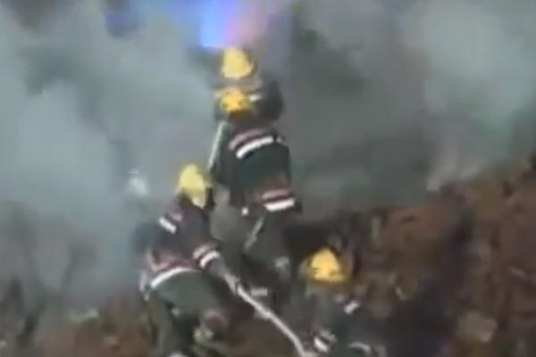 PRE 20 GODINA, U 2:06, NATO BOMBE POGODILE SU RTS: Ubile su 16 zaposlenih, rekli su da je TAJ NAPAD BIO OPRAVDAN