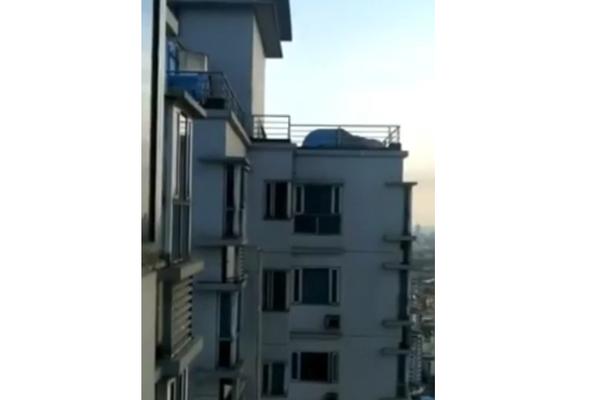 PETORO ŽRTAVA ZEMLJOTRESA NA FILIPINIMA! Srušile su se barem dve zgrade! (VIDEO)