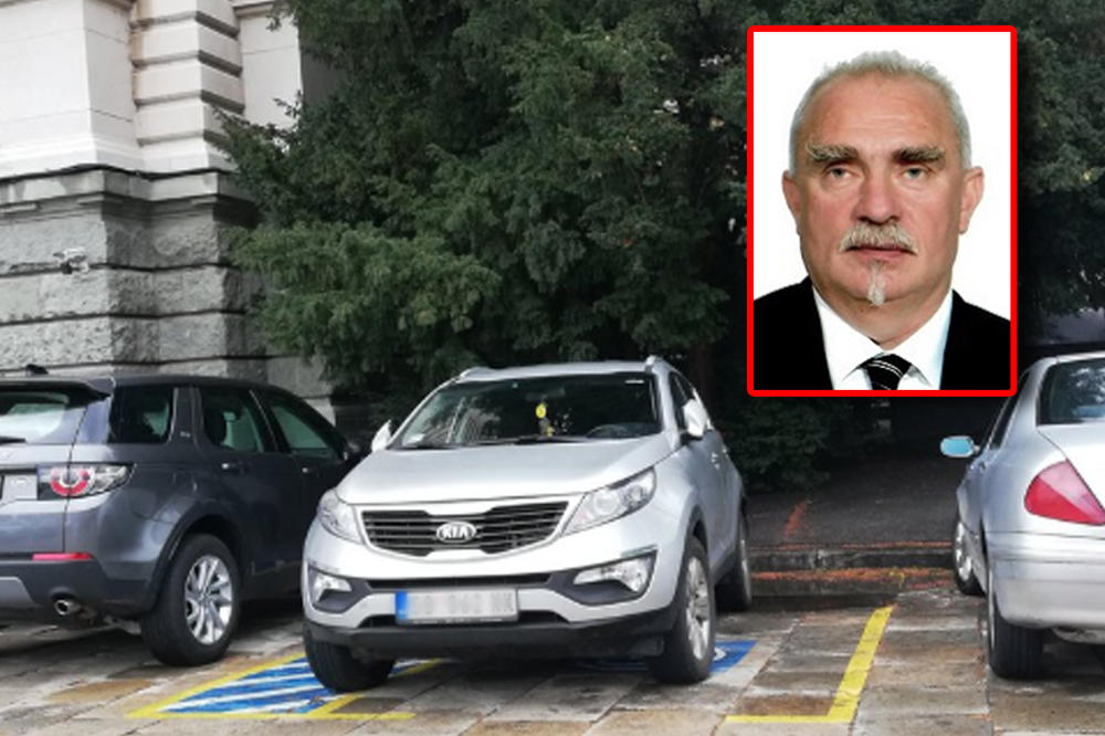POSLANIK SNS BAHATO PARKIRAO AUTO NA MESTO POSLANICE SA INVALIDITETOM! Skandal ispred Skupštine Srbije (FOTO)