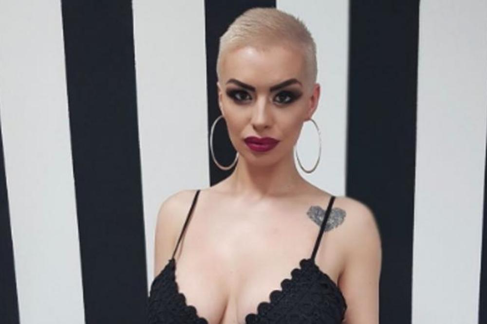 UDALA SE ZERINA HEĆO: Prvo je ON obavestio javnost da je rekla DA, a onda se oglasila i sama...  (FOTO)