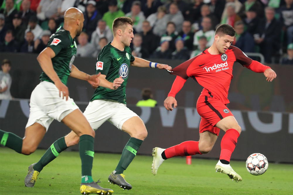 AJNTRAHT ISPUSTIO BODOVE ZA LIGU ŠAMPIONA: Volfsburg se spasio u poslednjem minutu!