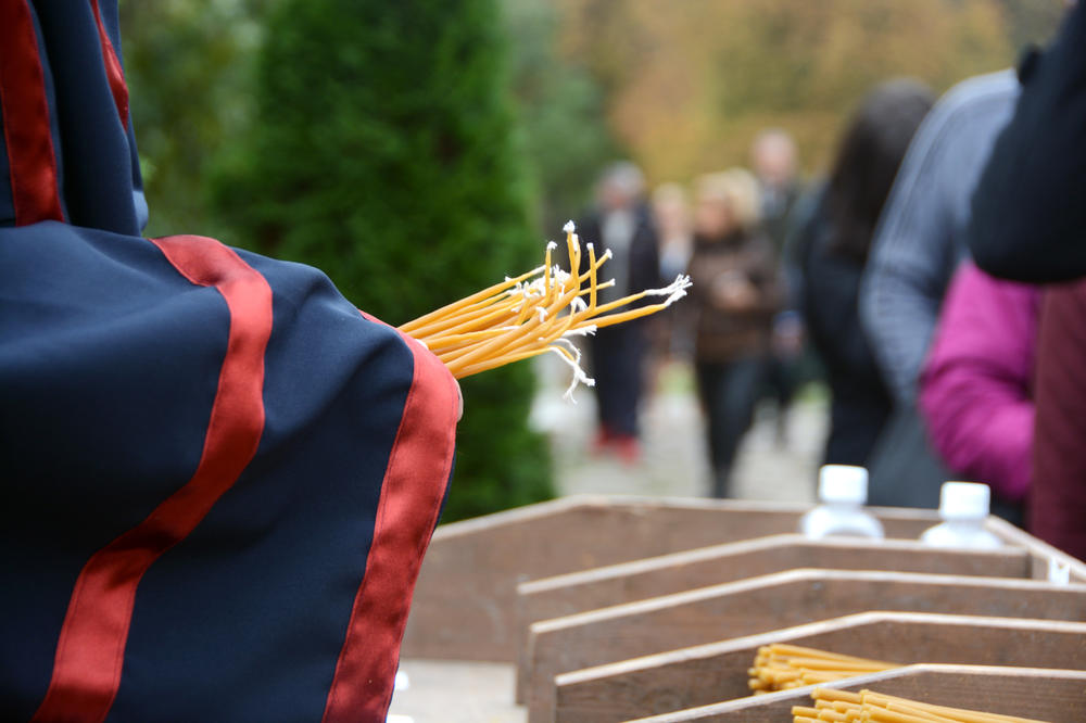 ČIM SE PROBUDITE URADITE OVO I SAČUVAJTE SVOJE NAJMILIJE OD BOLESTI! Slavimo sveca koji je imao ISCELITELJSKE MOĆI
