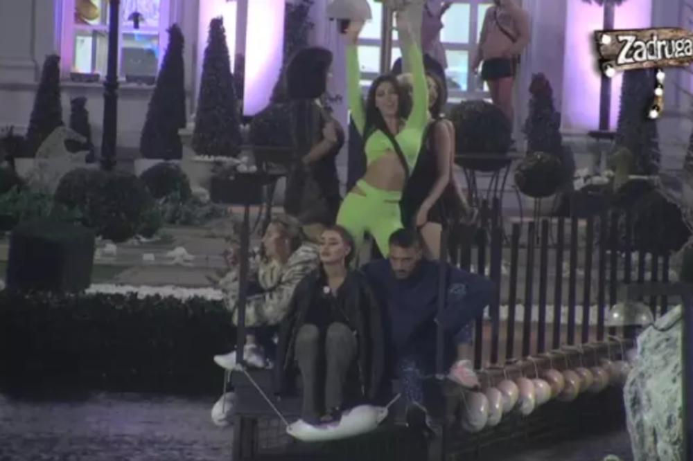 ONE SU GORE OD VREMENSKIH NEPOGODA! Dok Ana plače Aleksandra, Stanija i ekipa jure kadar i PEVAJU - STRAŠNO!