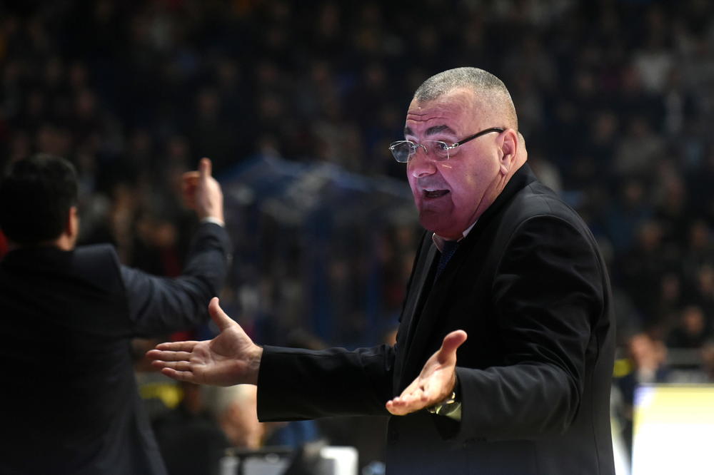 ZVANIČNO: Potpisao Jasmin Repeša!