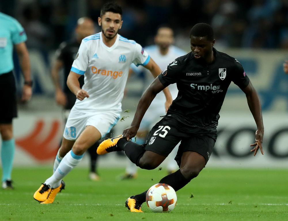 Alhasan Vakaso igra na poziciji zadnjeg veznog