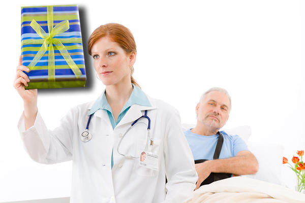 BALETANKE, PEGLA ZA KOSU, TOSTER! Napravili smo listu poklona koje lekarima možete da kupite KAKO ZAKON NALAŽE!