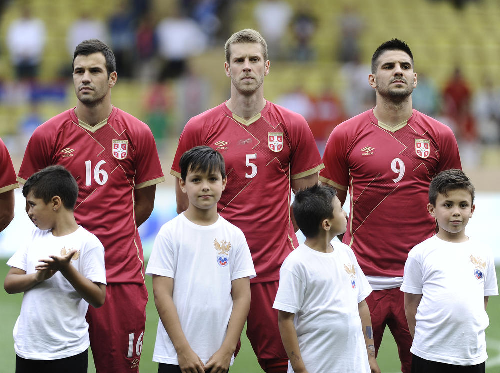 Luka Milivojević sa Aleksandrom Mitrovićem u nekoj od prethodnih reprezentativnih akcija  