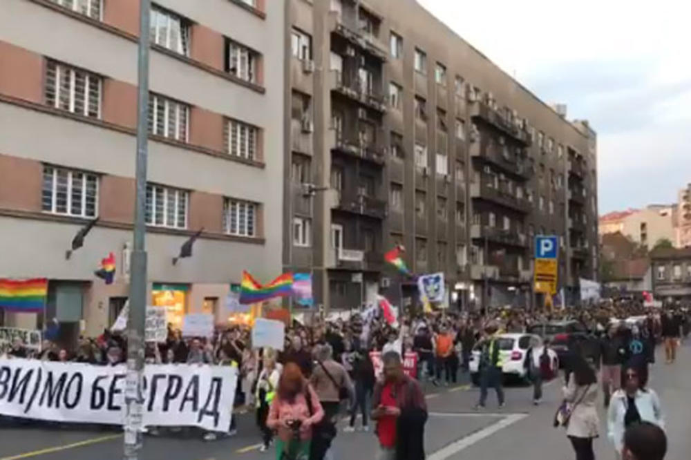 ORGANIZOVAN PROTEST U SAVAMALI: Među okupljenima bili i lideri opozicije