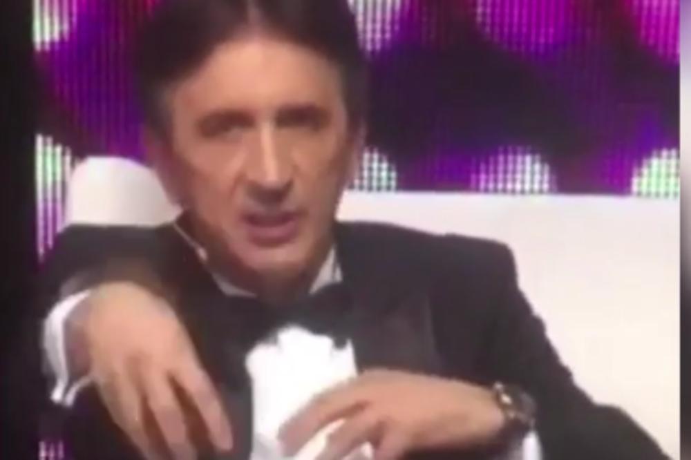 ŽIKA JAKŠIĆ SE OTEO KONTROLI: Otišao na ludu žurku, a ovakvog ga još NISTE VIDELI! (VIDEO)