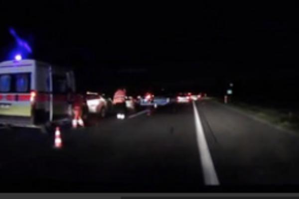 OVO SU IMENA POGINULIH SRBA! Vozač ŠKODE ZASPAO ZA VOLANOM PA SE ZAKUCAO U OGRADU! Porodice zavijene u CRNO