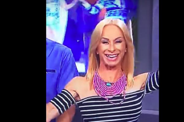 VODITELJKI USRED EMISIJE ISPAO ZUB! Ceo svet gleda ovaj snimak, NIKO NE VERUJE! (VIDEO)