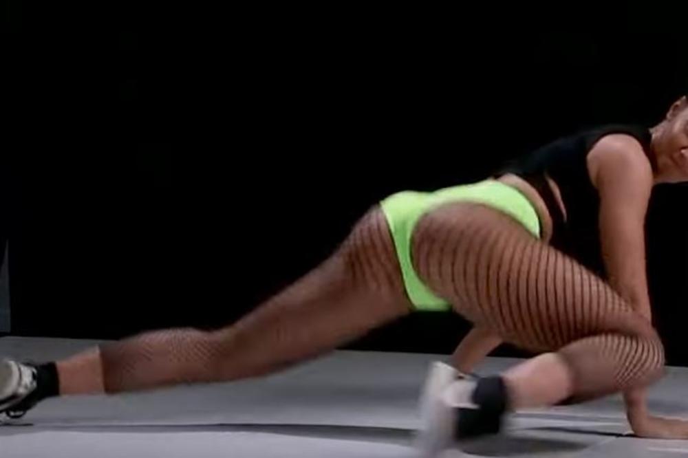 POZNATA JE PO TVERKOVANJU PO ULICAMA! ZORKA PONOVO ZAMEŠALA ZADNJICOM BEZ TRUNKE BLAMA: Ne stidi se svoje profesije