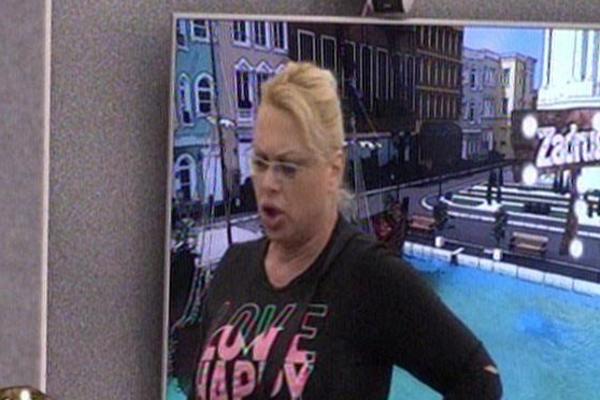 MARIJA SASULA SUZANI U LICE: Jeb**a si se ovde, treba da te je sramota! (VIDEO)