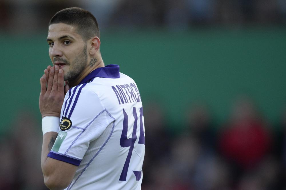 PORODICA ALEKSANDRA MITROVIĆA ME JE PREVARILA! Menadžer srpskog napadača progovorio o sumnjivom transferu u Njukasl