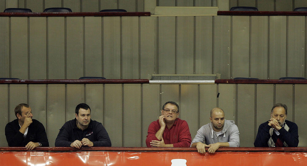 Nebojša i Filip Čović u loži na jednoj Zvezdinoj utakmici  