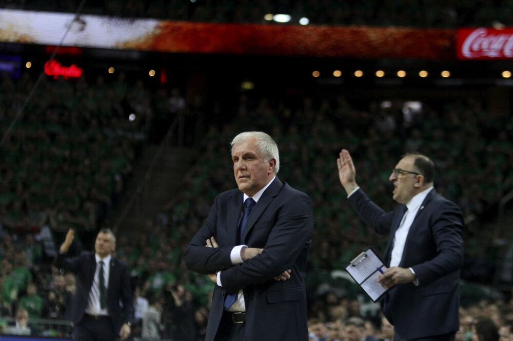 ŽELJKO OBRADOVIĆ - INSTITUCIJA EVROPSKE KOŠARKE: Nijedan klub nije uspeo ono što je uradio slavni srpski trener!