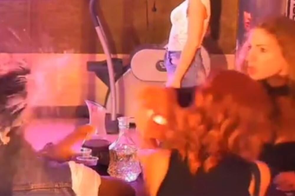 UMALO GA OSLEPELA: Takmičarka prosula Mastoru ALKOHOL pravo u oči! Hitno prevezen u BOLNICU! (VIDEO)