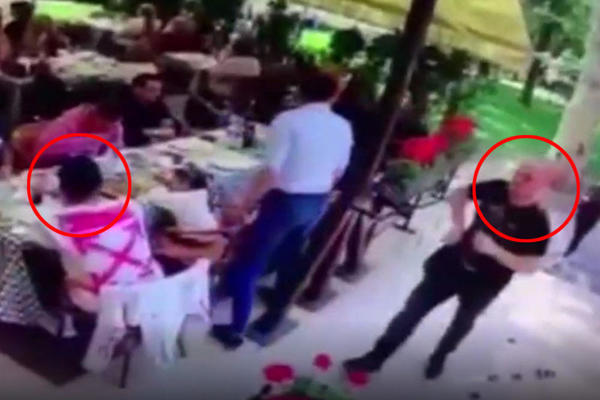 "SVI SMO BILI POZVANI U RESTORAN NA VEČERU MOG OCA": Žena priznala šta je DEVER radio dok je ona DOJILA!