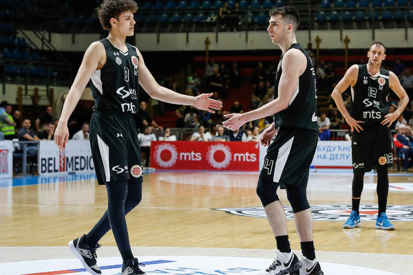 PARTIZAN ODUVAO NOVI PAZAR: Marinković i Jaramaz za devetu pobedu u nizu!