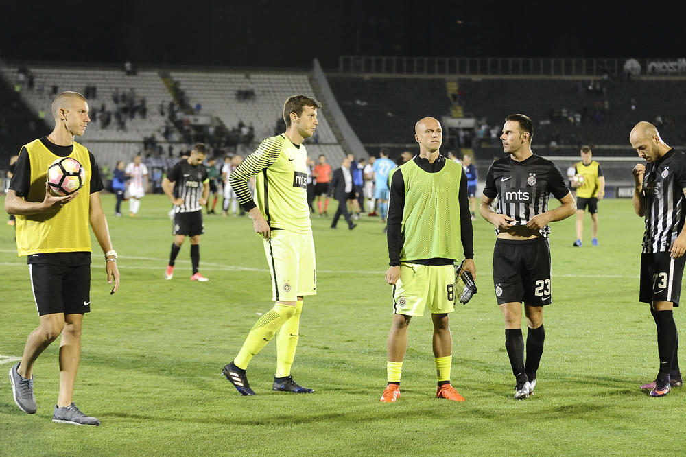 GOLMAN PARTIZANA SE JAVIO IZ BOLNICE: Operacija je bila neophodna!