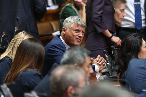 LAZANSKI UPOZORAVA: Srbija hoće da kupi moćni PVO od Kine, ali postoji jedna prepreka - AMERIKA!