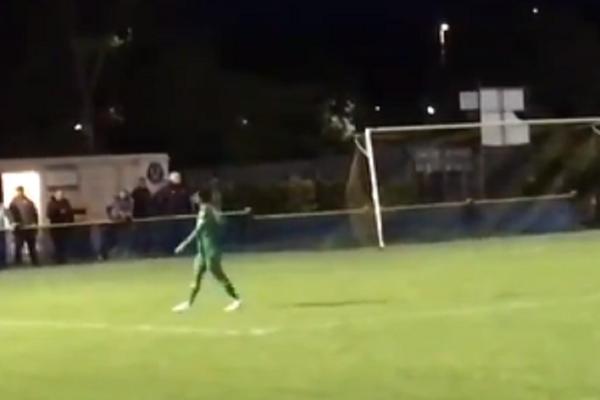 KAD NE MOGU JA DA IGRAM, ONDA NEĆETE NI VI: Ludi fudbaler dobio crveni, pa namerno ugasio reflektore na stadionu!