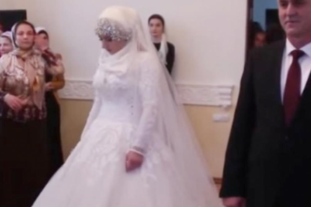 Primorali su je da se uda za 30 godina starijeg muškarca koji je već u BRAKU, pogledajte kako je prošla!